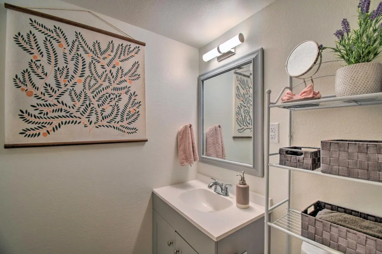 Sunny Scottsdale Condo With 2 Year-Round Pools! Lägenhet